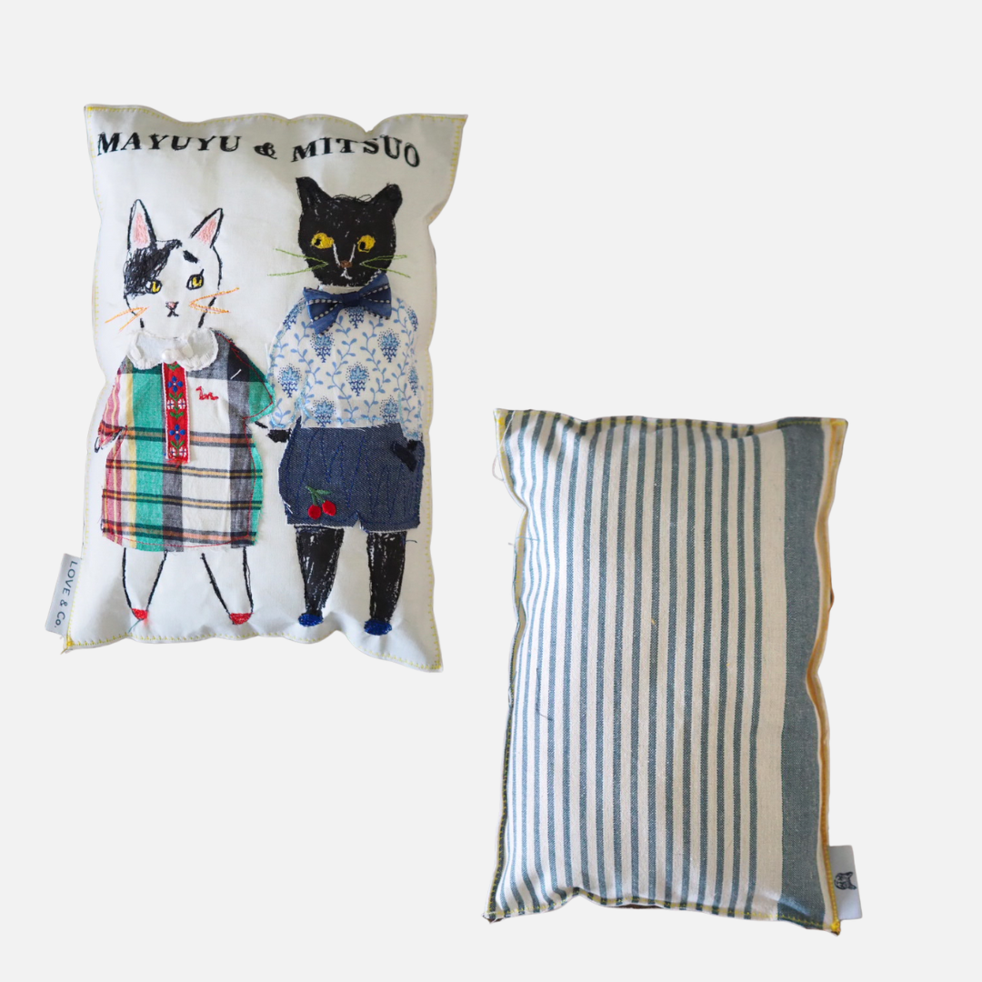 <祝卒業>みつお&まゆゆ 仲良し刺繍クッション