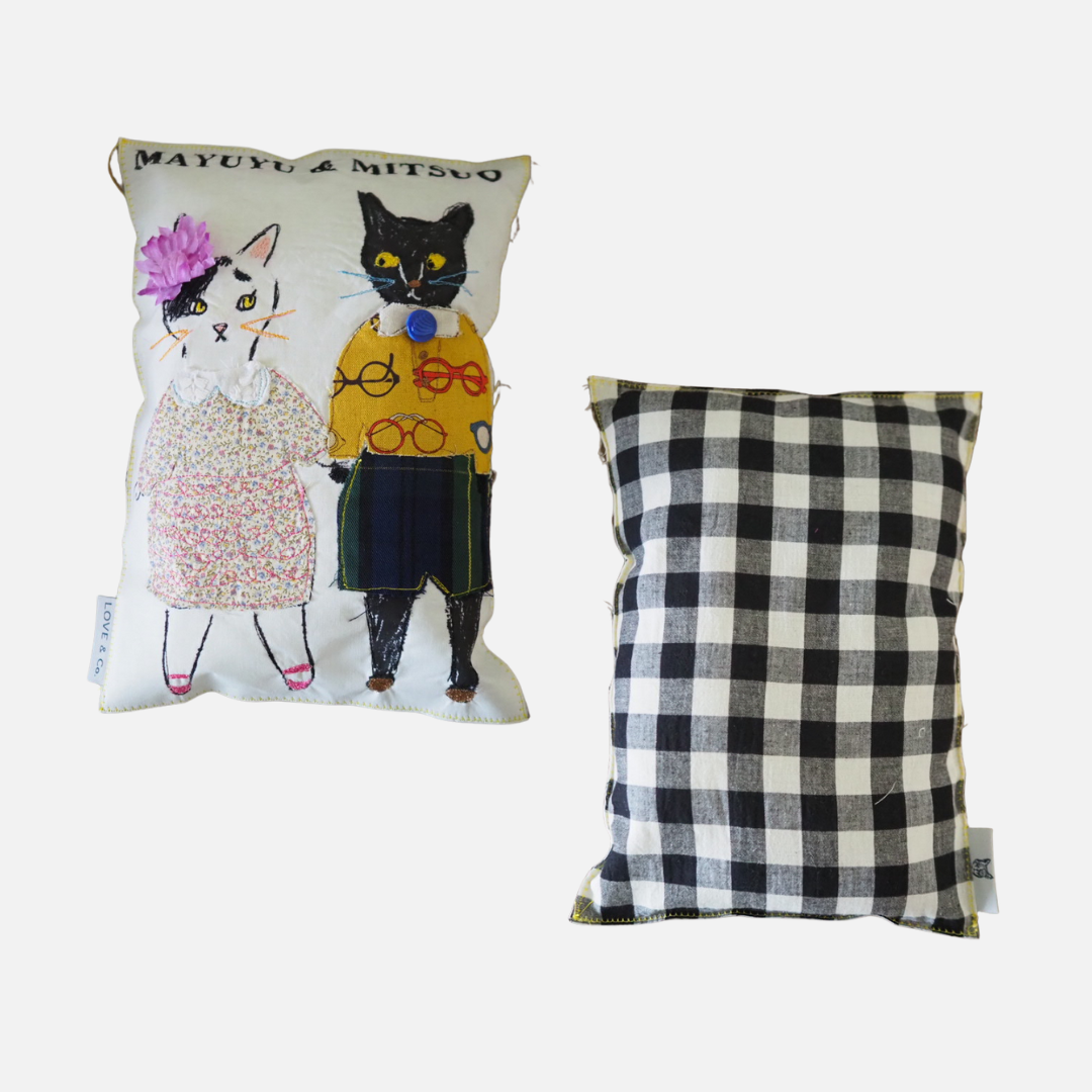 <祝卒業>みつお&まゆゆ 仲良し刺繍クッション