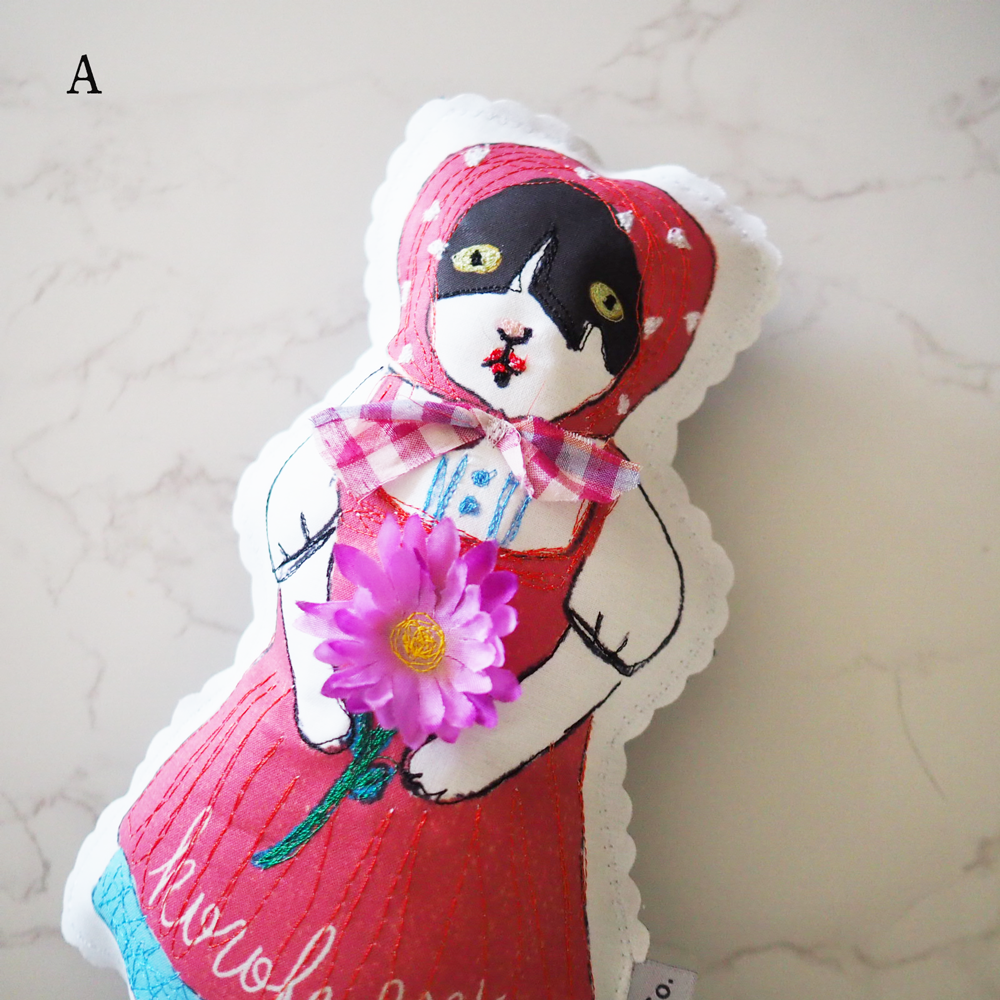 KORO FES 】コロちゃんクッションドール – LOVE&Co. 保護猫が KORO FES 】コロちゃんクッションドール – LOVE&Co. 保護猫が