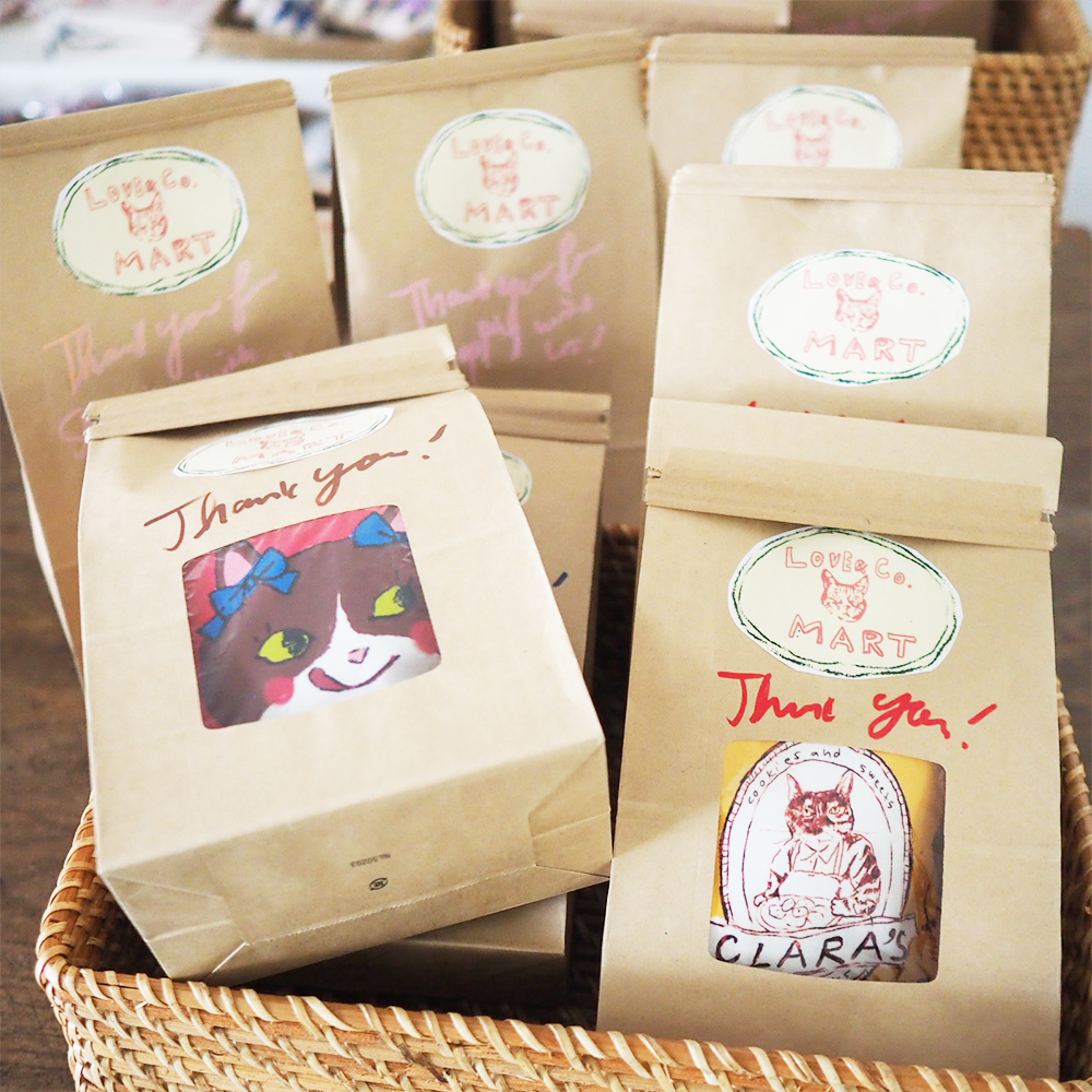 ラブコMART ラブコCATSのカレンダークッション (SPECIAL PRICE)