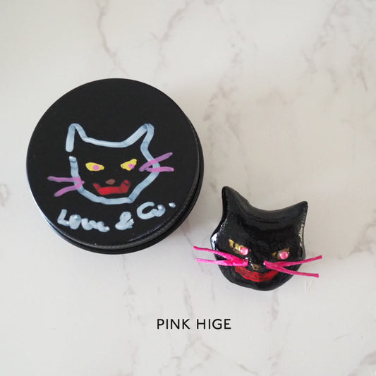 HANDMADEのおかみちゃん顔ブローチ