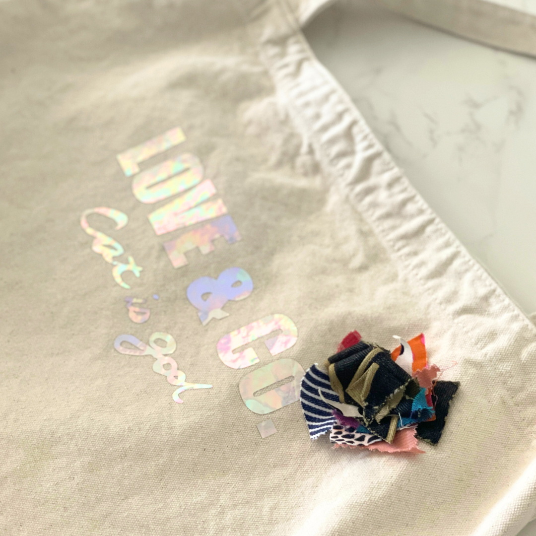 LOVE & Co. BIG TOTE cat is god (グチャフラワーブローチ付き）