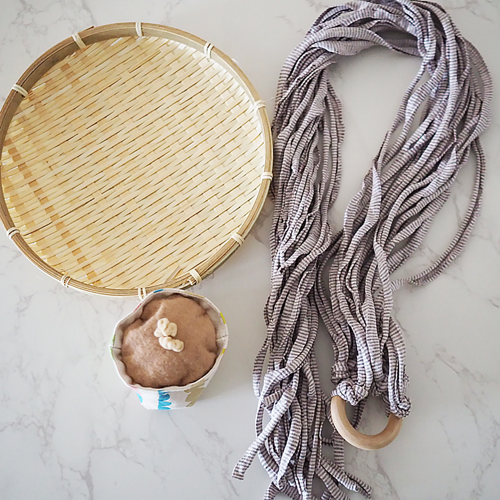 ケイコヤマシタのくるみそば TOYセット（じゃらし＆ケリケリ＋竹ザル）