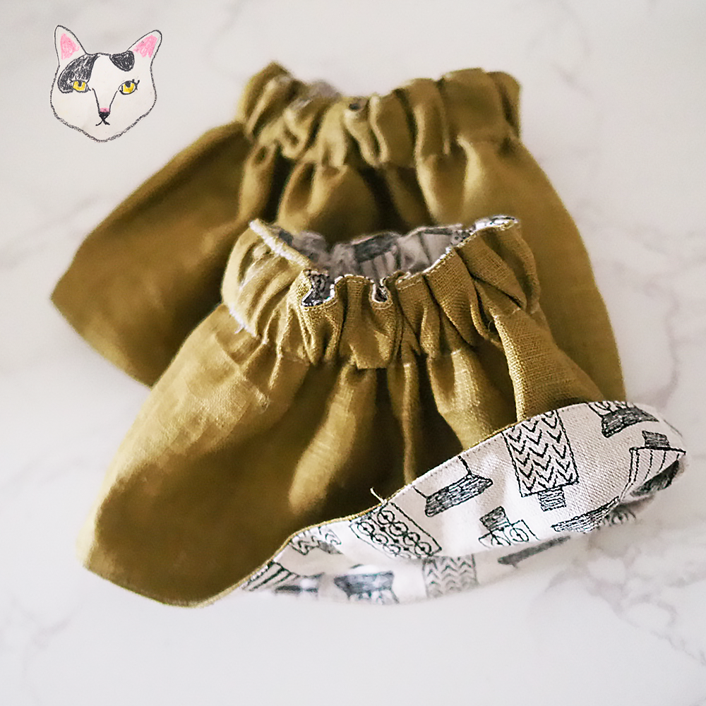 ケイコヤマシタのアームシュシュ ラブコCATミニ缶バッジつき