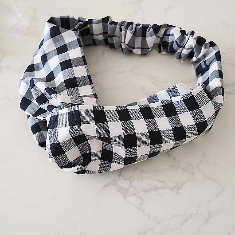 ケイコヤマシタのヘアバンド ラブコCATの台紙付き