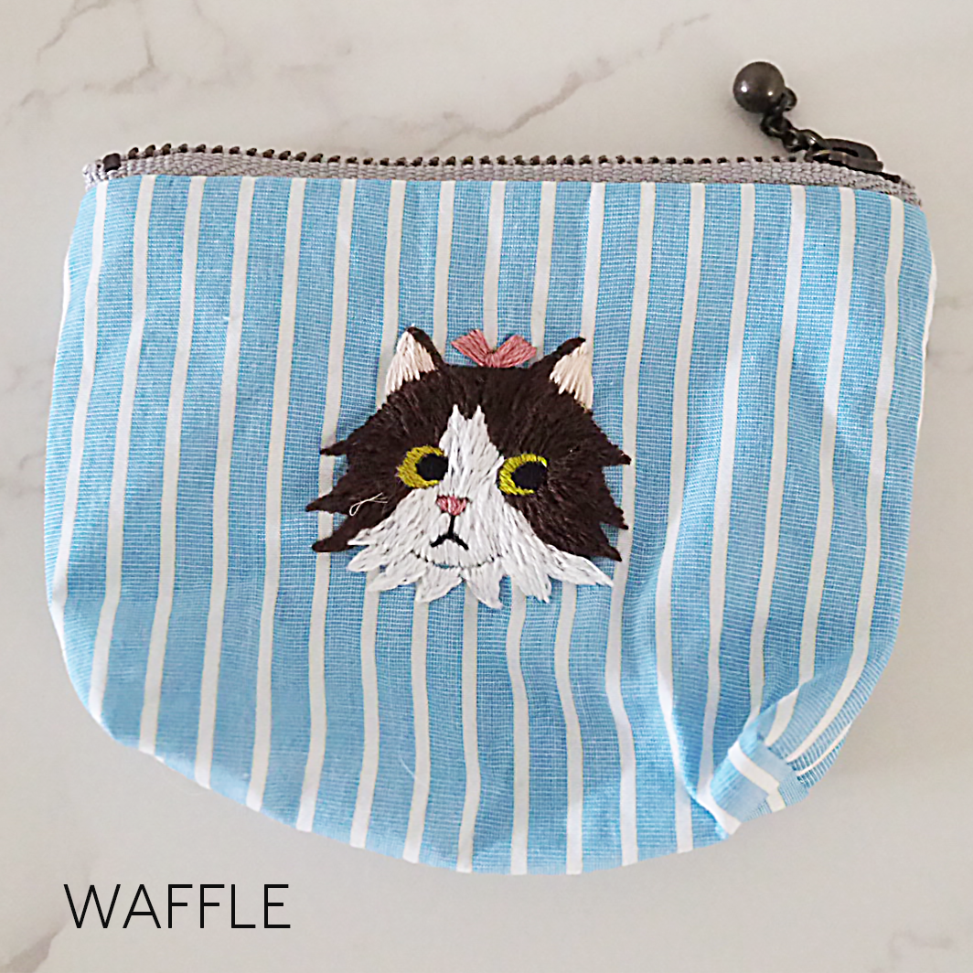 【トビアス応援】わほちゃん裁縫店の刺繍ポーチ