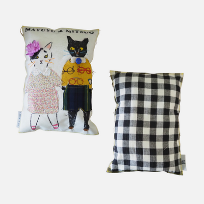 ＜祝卒業＞みつお＆まゆゆ 仲良し刺繍クッション
