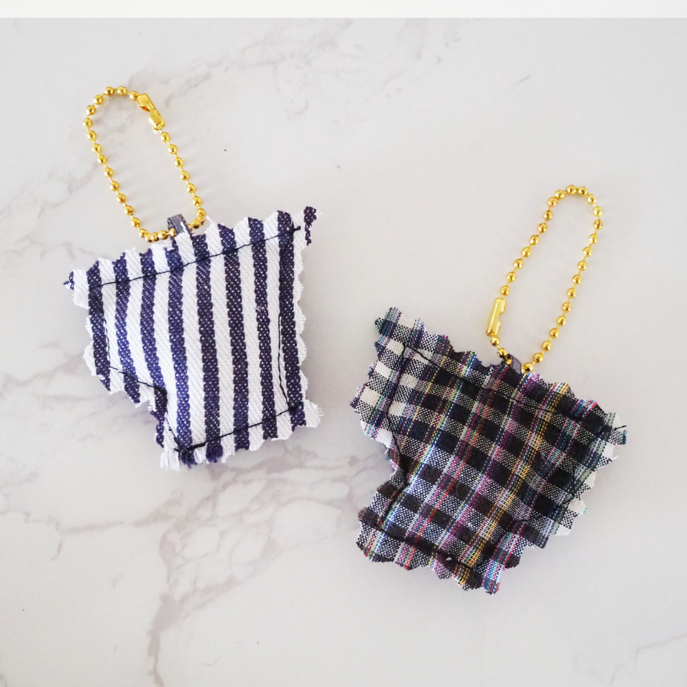 Haconikaのスパイスアップルジュース＆おかみちゃんの刺繍のマスコット