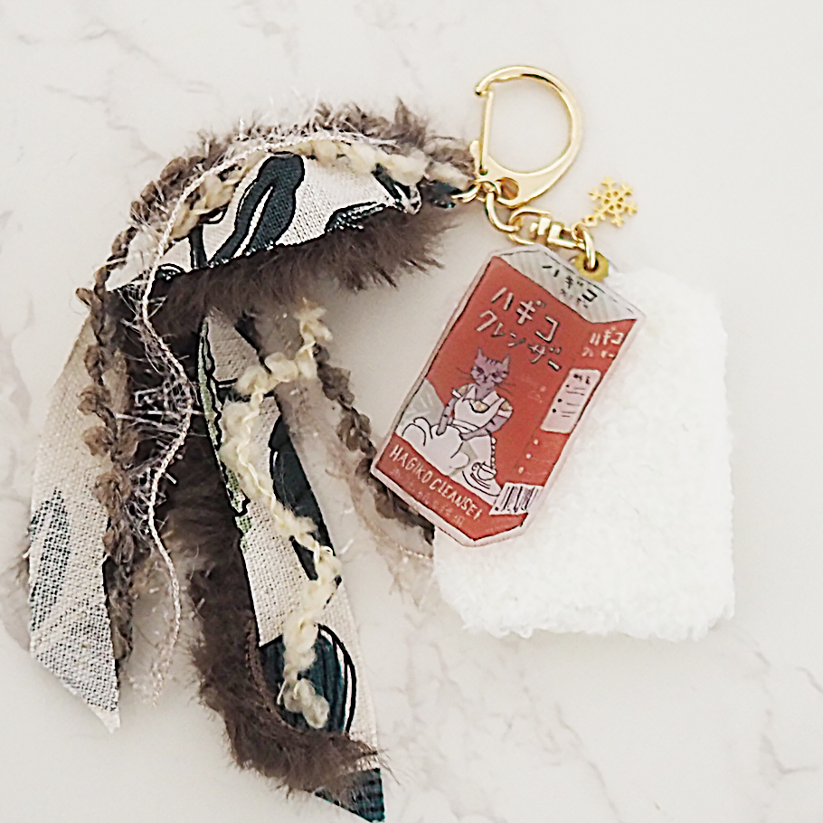 カレンダーイラストのプラ板キーホルダー（全12種）