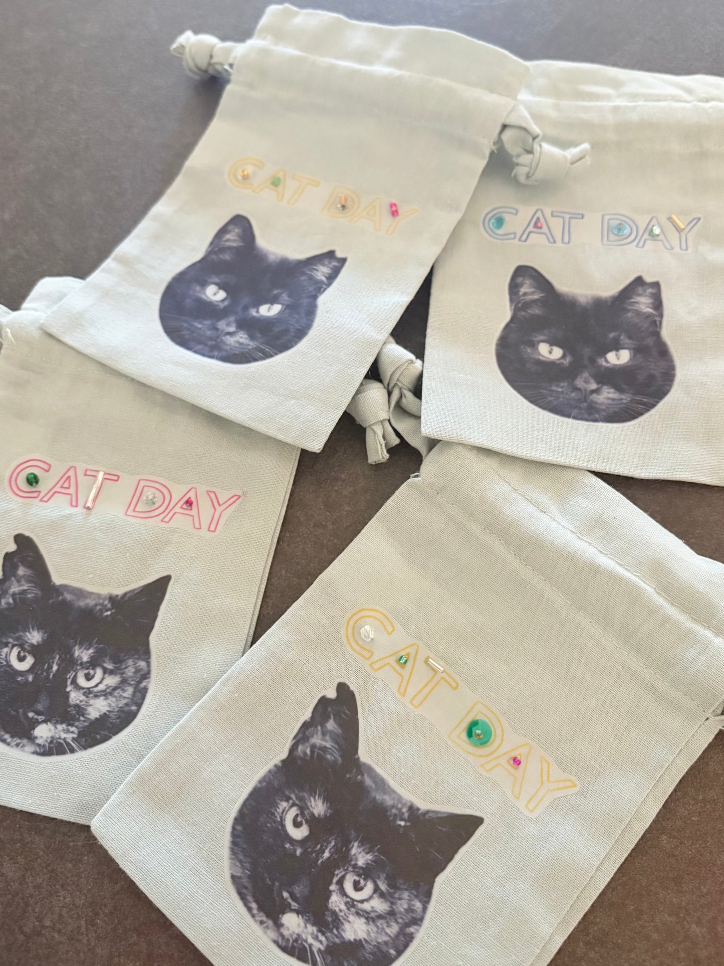 【CAT DAY】そればなさんのクッキーとコーヒー・ビーズ刺繍ミニ巾着セット