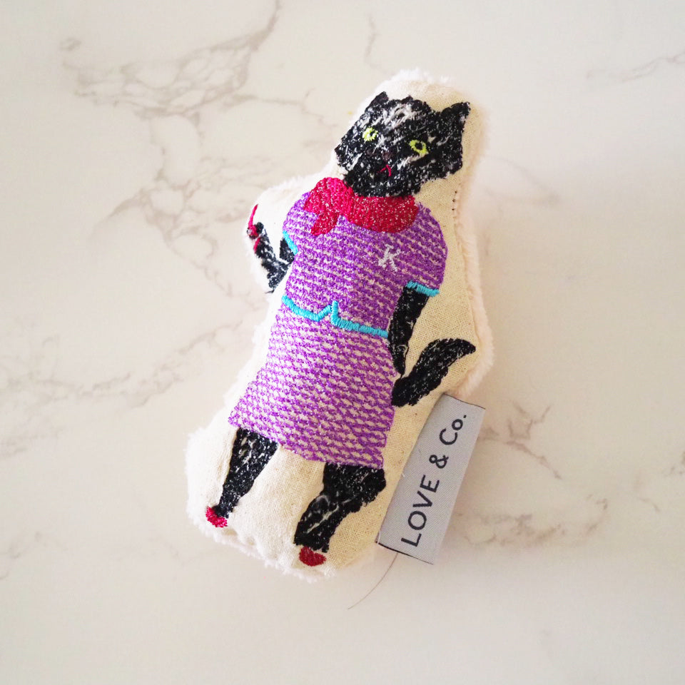 刺繍のラブコCATS ドール  <SMALL>