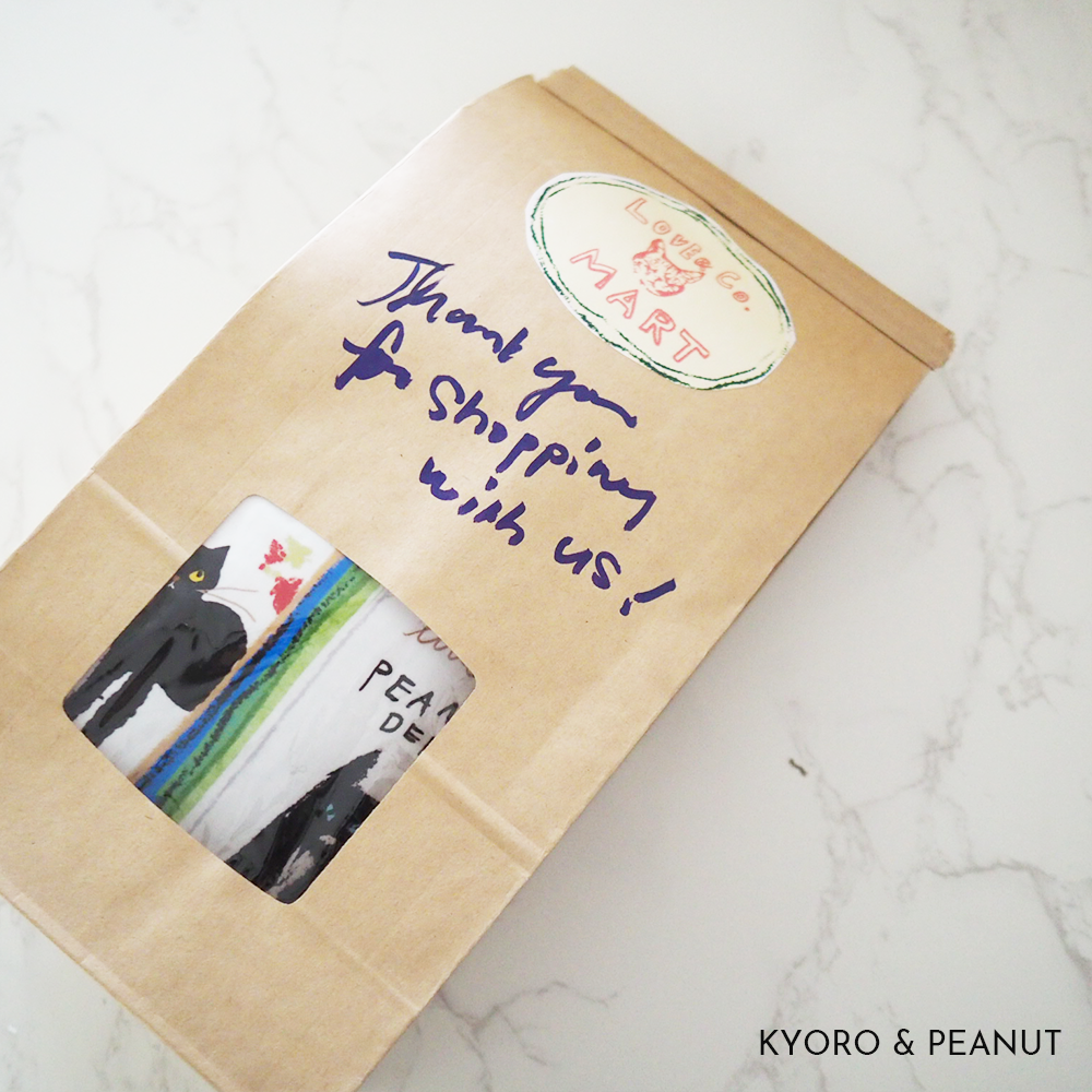 ラブコMART 　ラブコCATSのカレンダークッション (次回使えるお得なクーポン付き）