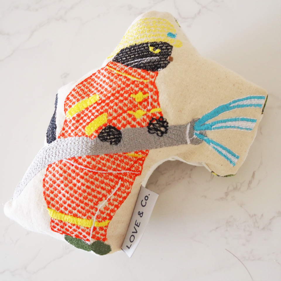 刺繍のラブコCATS ドール   LARGE