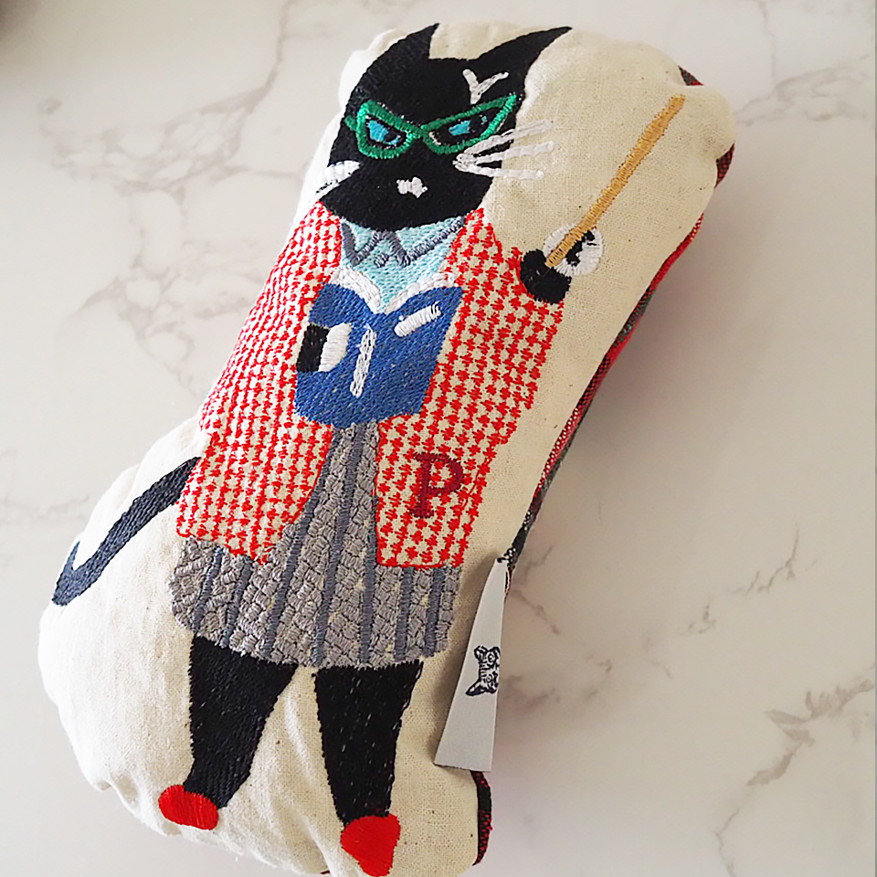 刺繍のラブコCATS ドール   LARGE