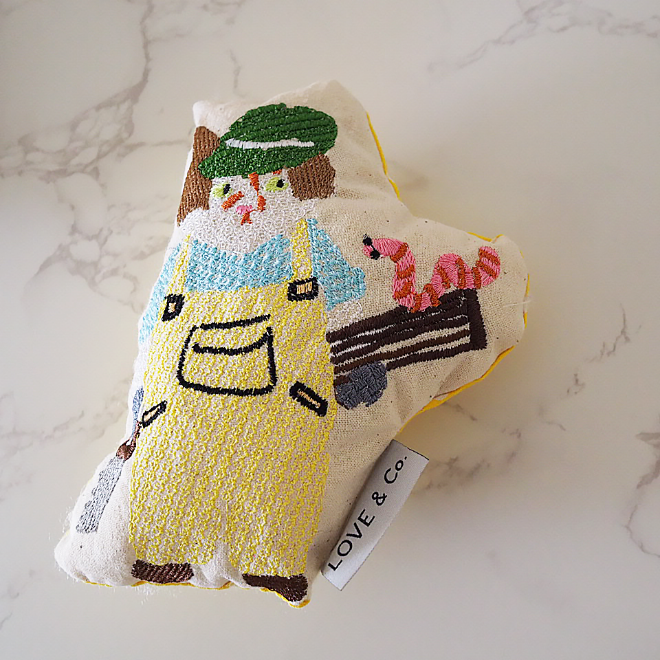 刺繍のラブコCATS ドール  <SMALL>