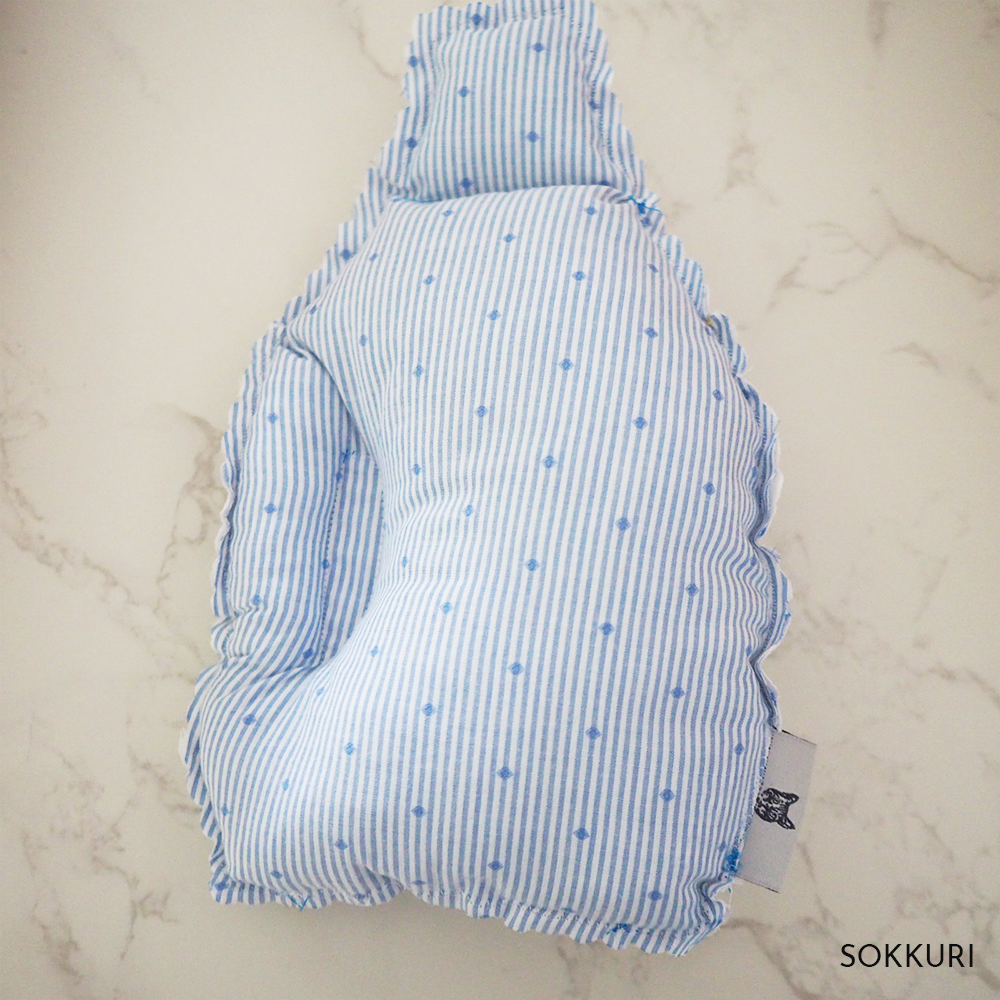 ラブコMART 　ラブコCATSのカレンダークッション (次回使えるお得なクーポン付き）